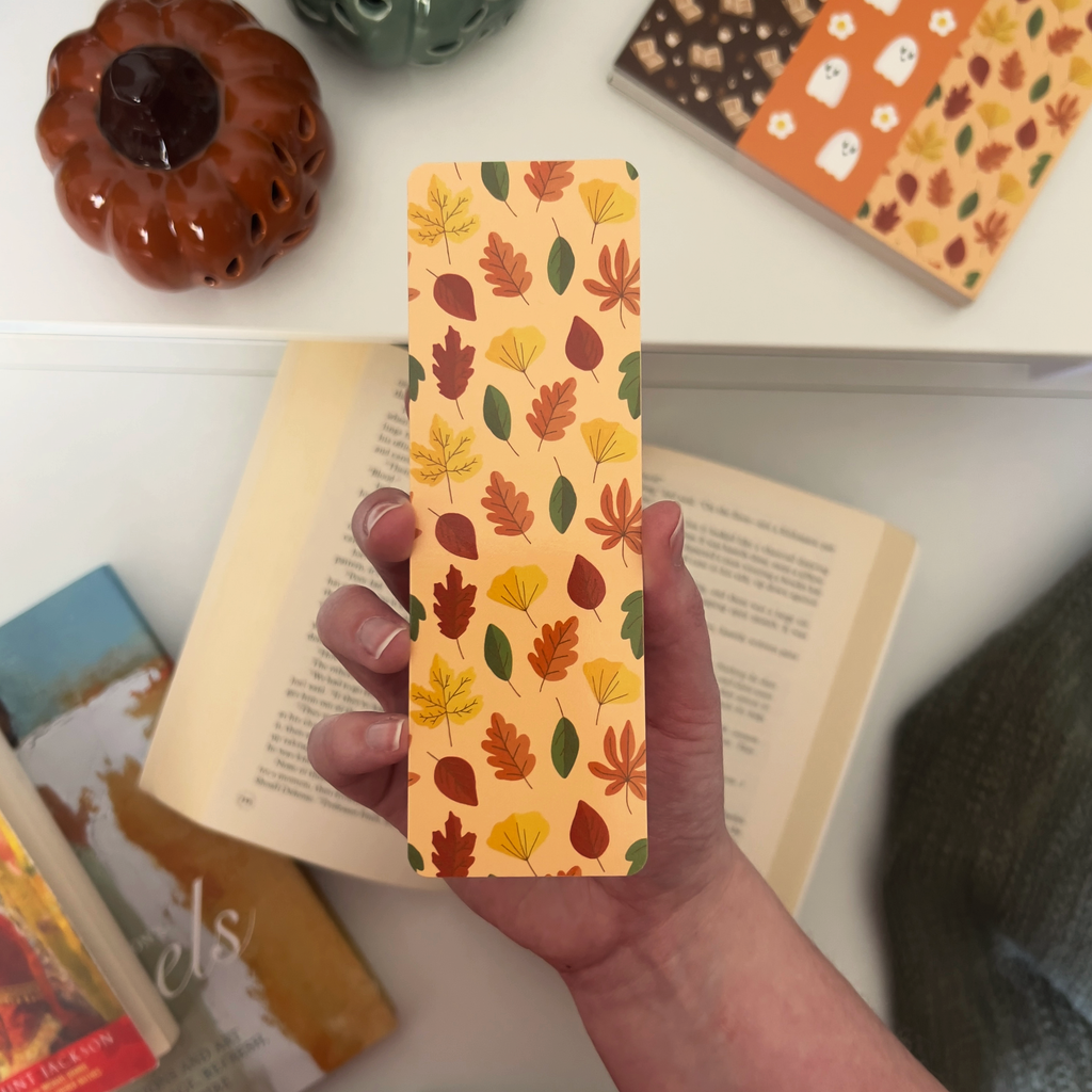 Falling Leaves Bookmark — Classic Autumn Aesthetic